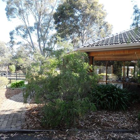 Magdala Motor Lodge&Lakeside Restaurant Stawell Bagian luar foto