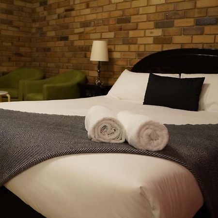 Magdala Motor Lodge&Lakeside Restaurant Stawell Bagian luar foto