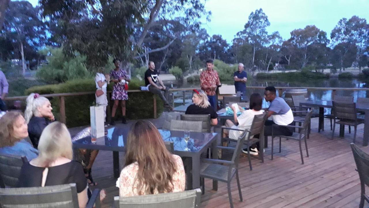 Magdala Motor Lodge&Lakeside Restaurant Stawell Bagian luar foto