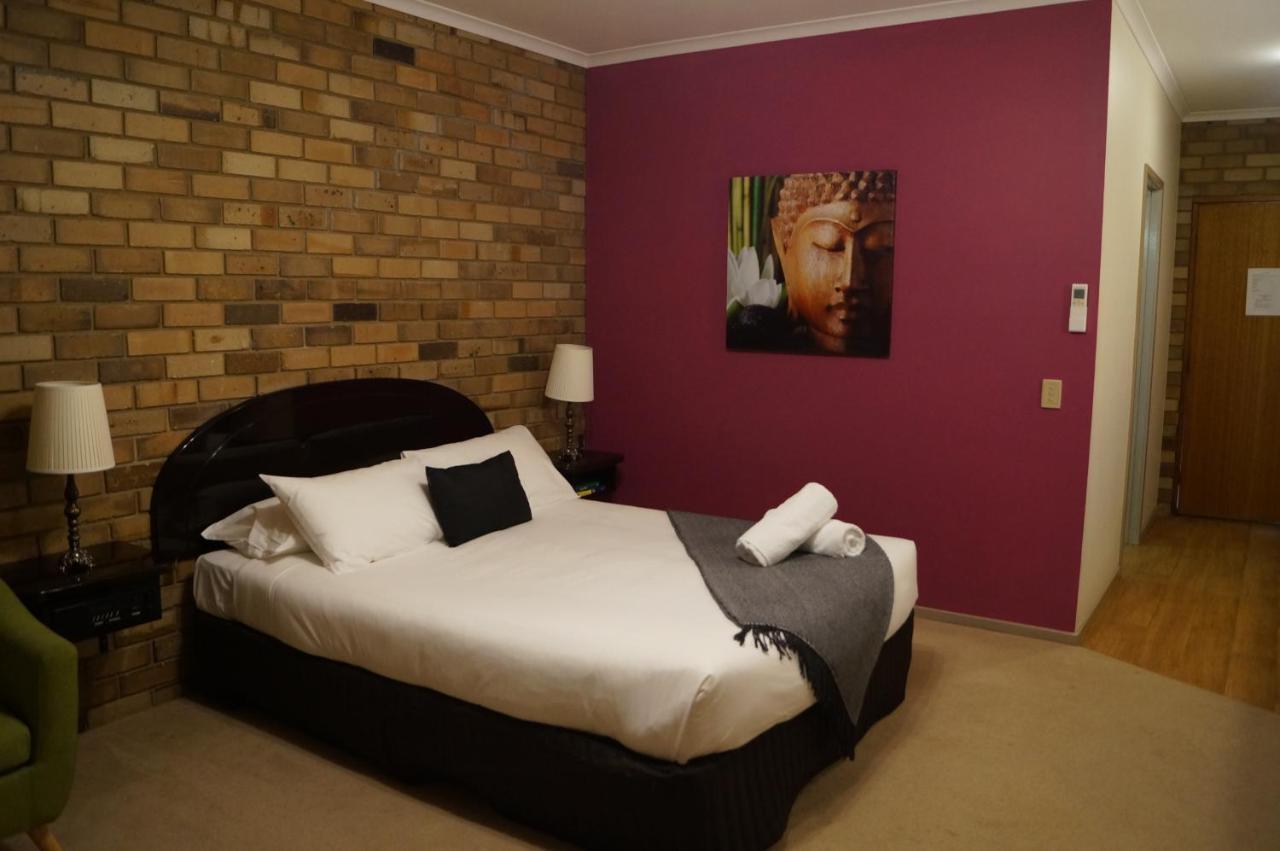Magdala Motor Lodge&Lakeside Restaurant Stawell Bagian luar foto