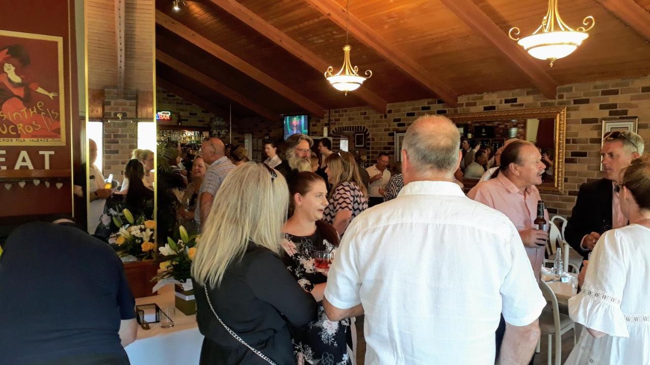 Magdala Motor Lodge&Lakeside Restaurant Stawell Bagian luar foto