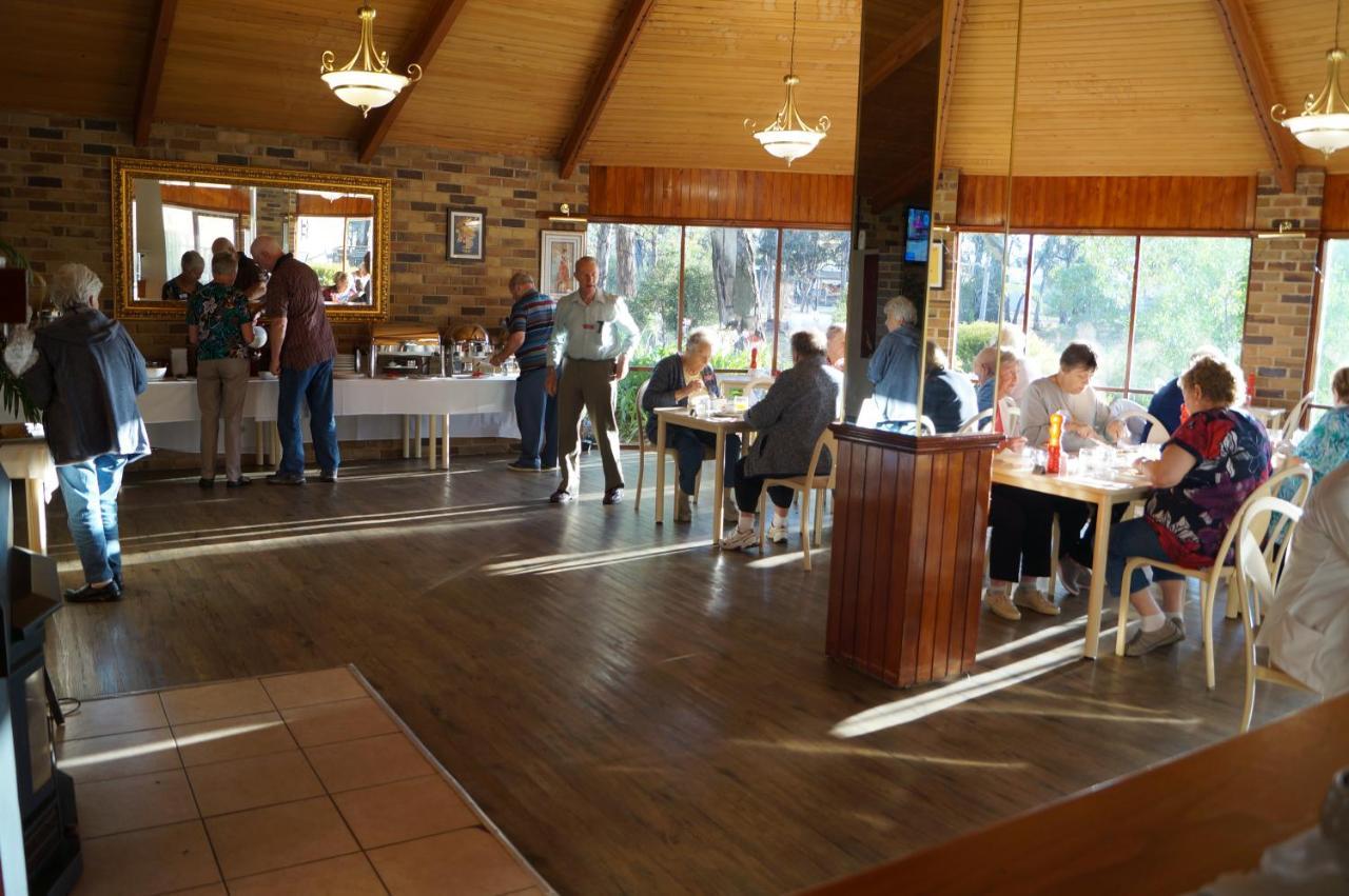 Magdala Motor Lodge&Lakeside Restaurant Stawell Bagian luar foto